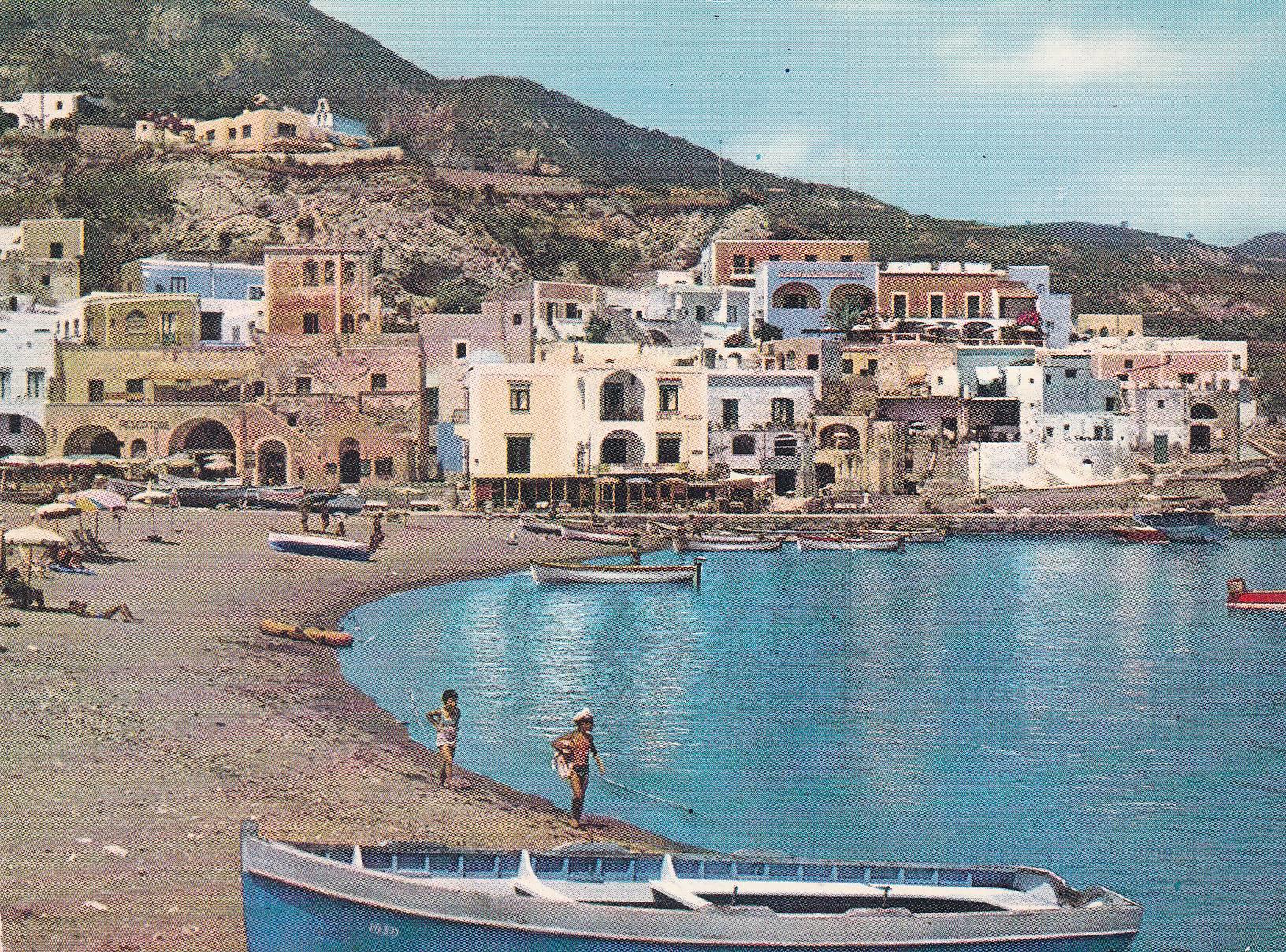 POSTAL B8363: ISOLA D ISCHIA: S. ANGELO