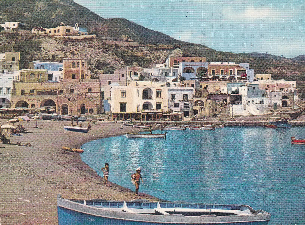 POSTAL B8363: ISOLA D ISCHIA: S. ANGELO