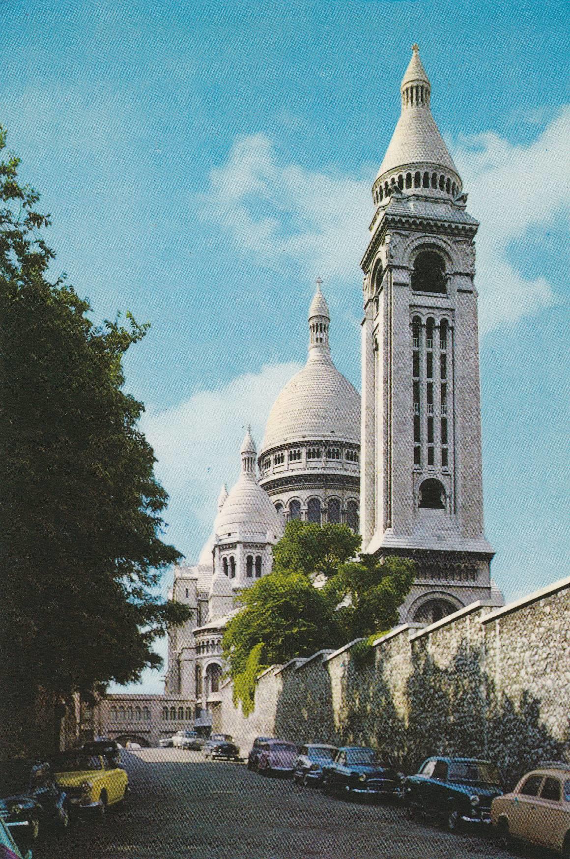 POSTAL B8437: PARIS: BASILICA SACRE COEUR
