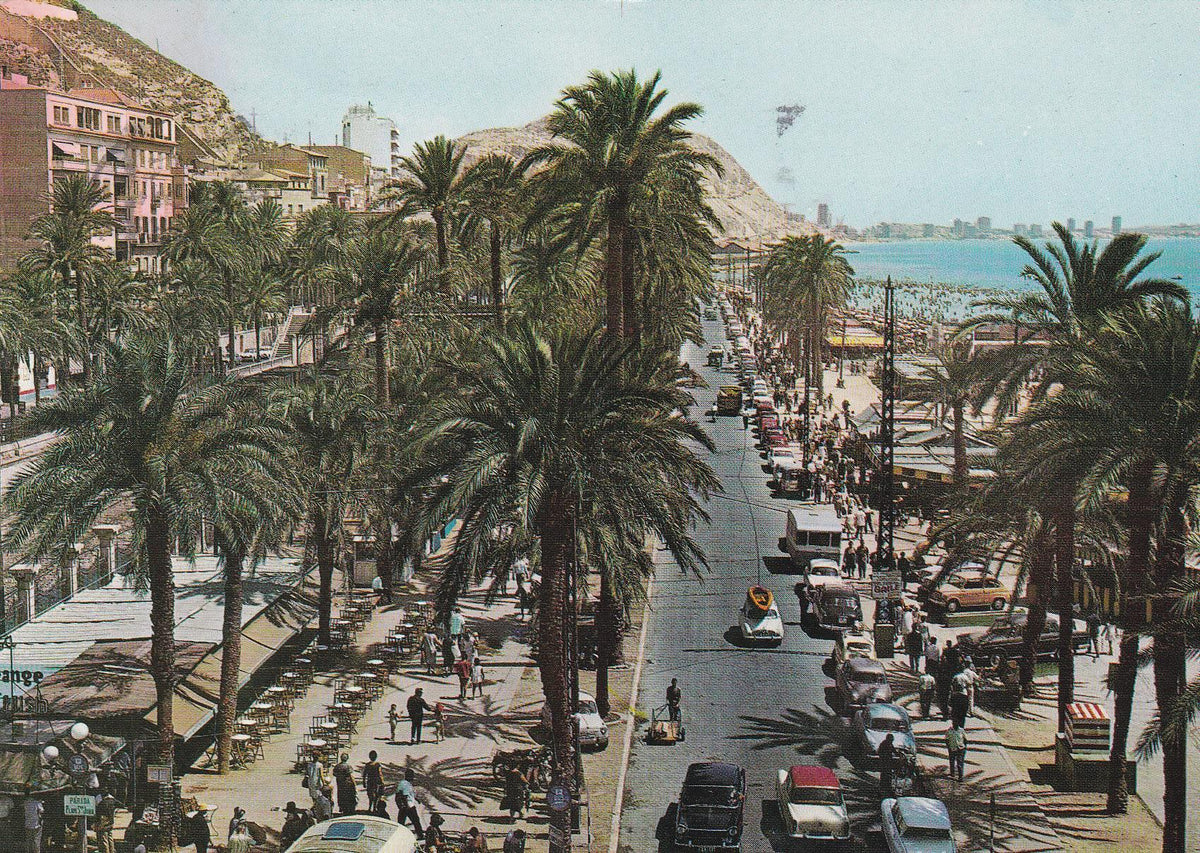 POSTAL B8470: ALICANTE: PLAYA DEL POSTIGUET