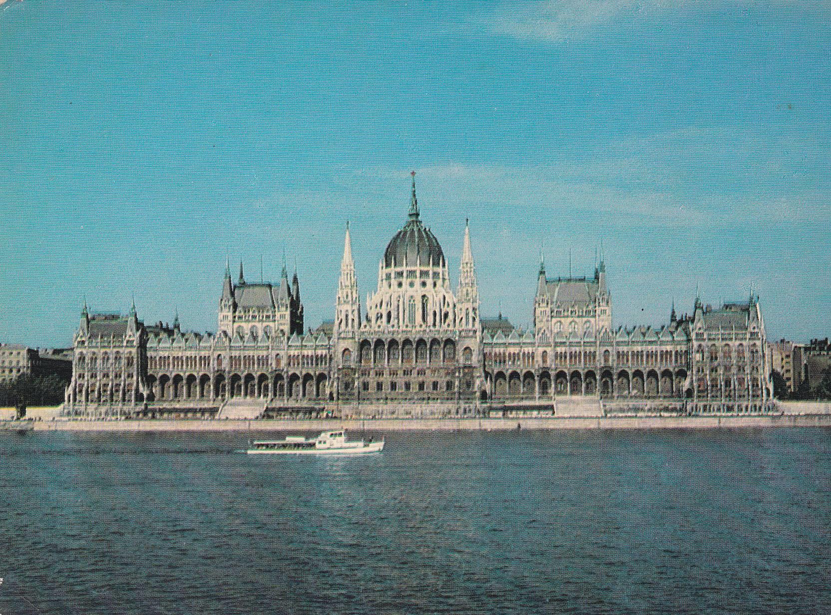 POSTAL B8543: BUDAPEST: PARLAMENTO