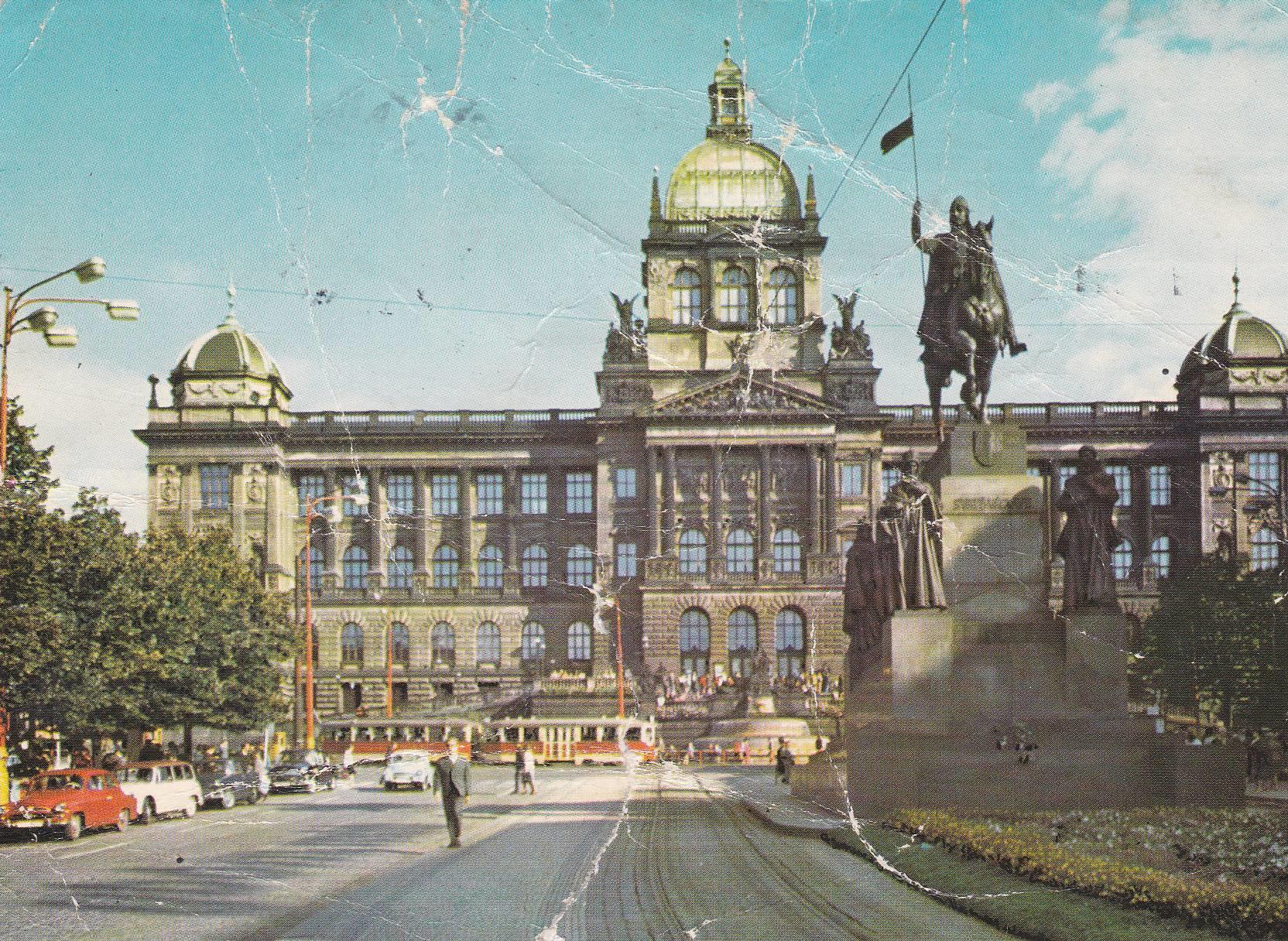 POSTAL B8556: PRAGA: MUSEO NACIONAL