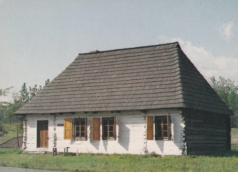 POSTAL B8571: PRAGA: CASA TIPICA