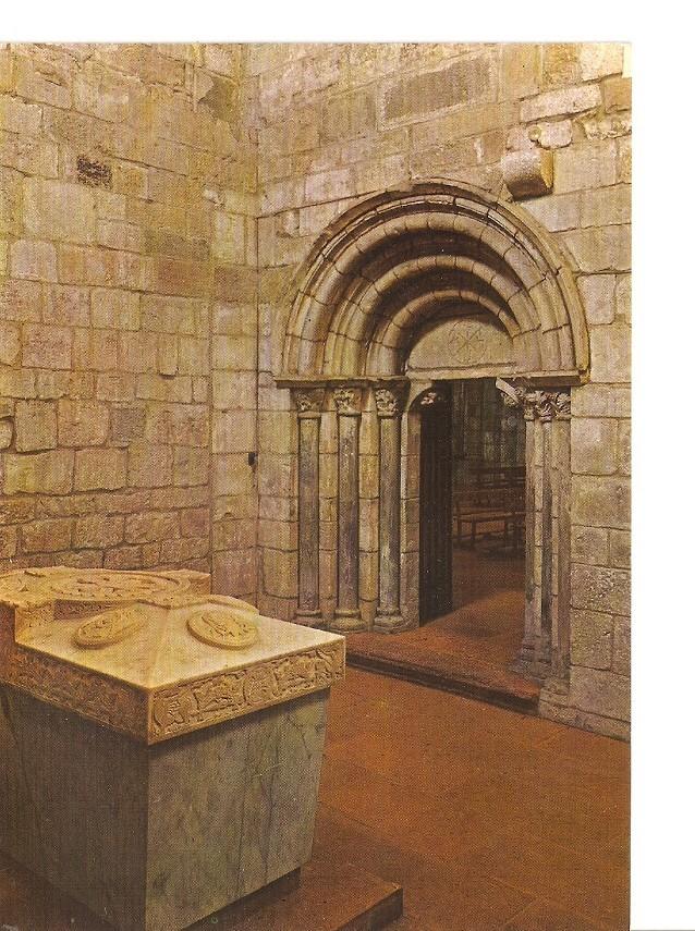 Postal 031792 : Real Monasterio de Leyre. Yesa (Navarra). Capilla de los Reyes: Panteon y portada