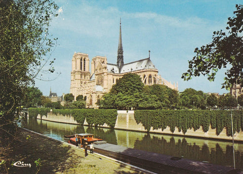 POSTAL B8670: PARIS: NOTRE DAME
