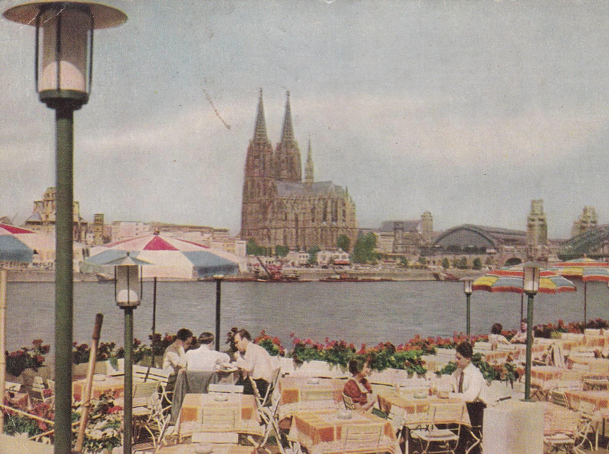 POSTAL B8697: KOLN: ALTER MARKT UND DOM