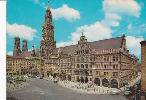 POSTAL B8726: MUNIC: FRAUENKIRCHE UND RATHAUS