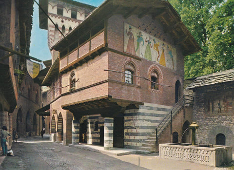 POSTAL B8737: TORINO: CASTILLO MEDIEVAL DE VALENTINO