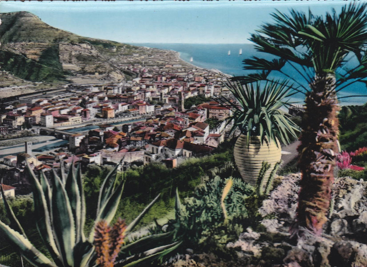 POSTAL B8884: RIVIERA DEI FIORI: VENTIMIGLIA