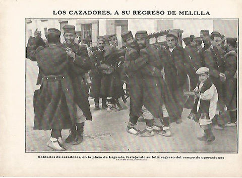LAMINA 11650: Soldados de cazadores en la plaza de Leganes