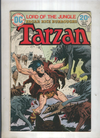 TARZAN LORD OF THE JUNGLE DC Numero 226: Tarzan walks among us