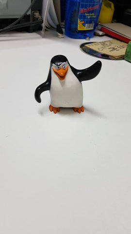 figura: Pinguino de plastico. Skipper de Madagascar, made for Mc Donalds 2008, 72106. 