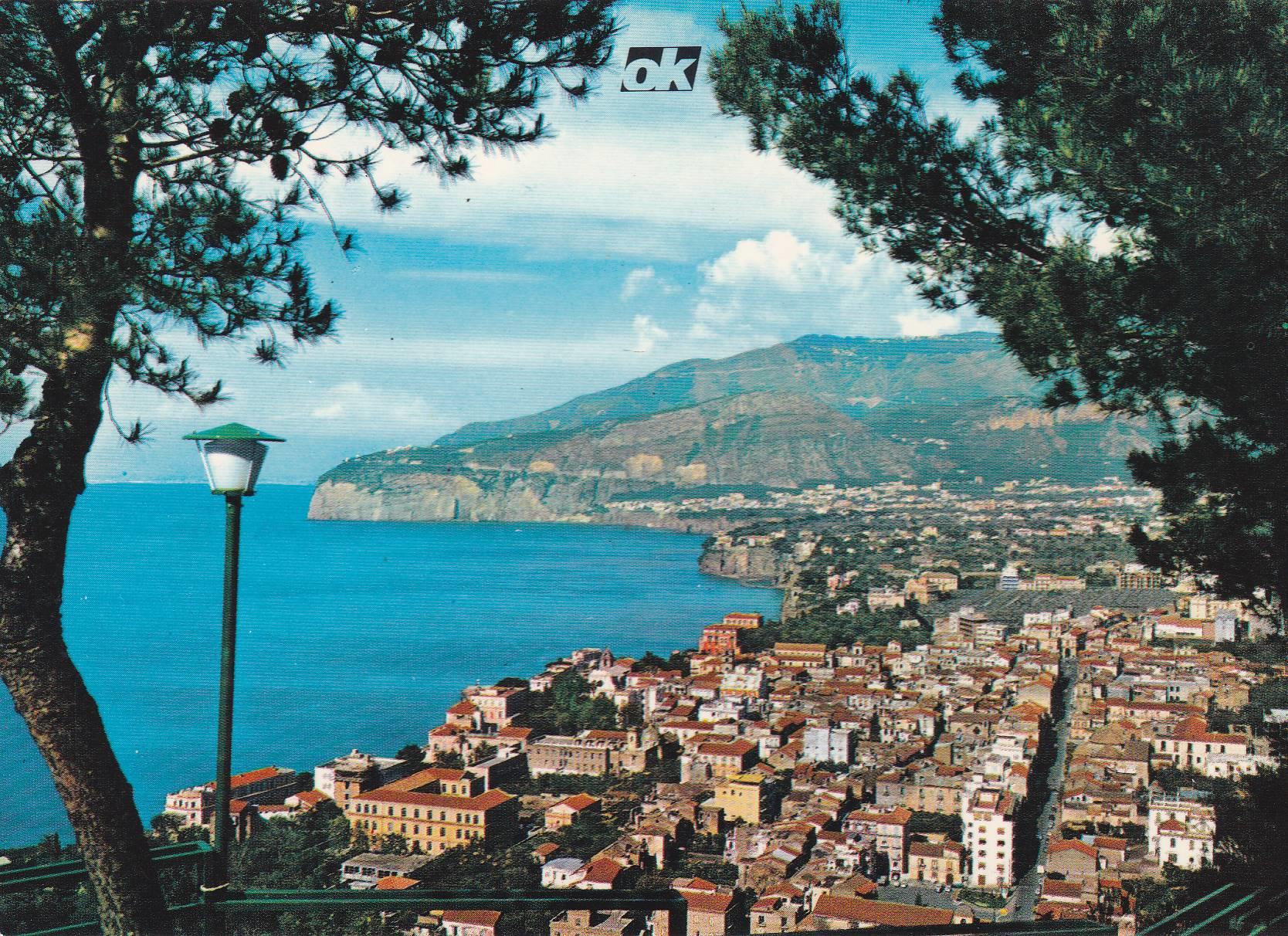 POSTAL B8975: SORRENTO: VISTA PANORAMICA