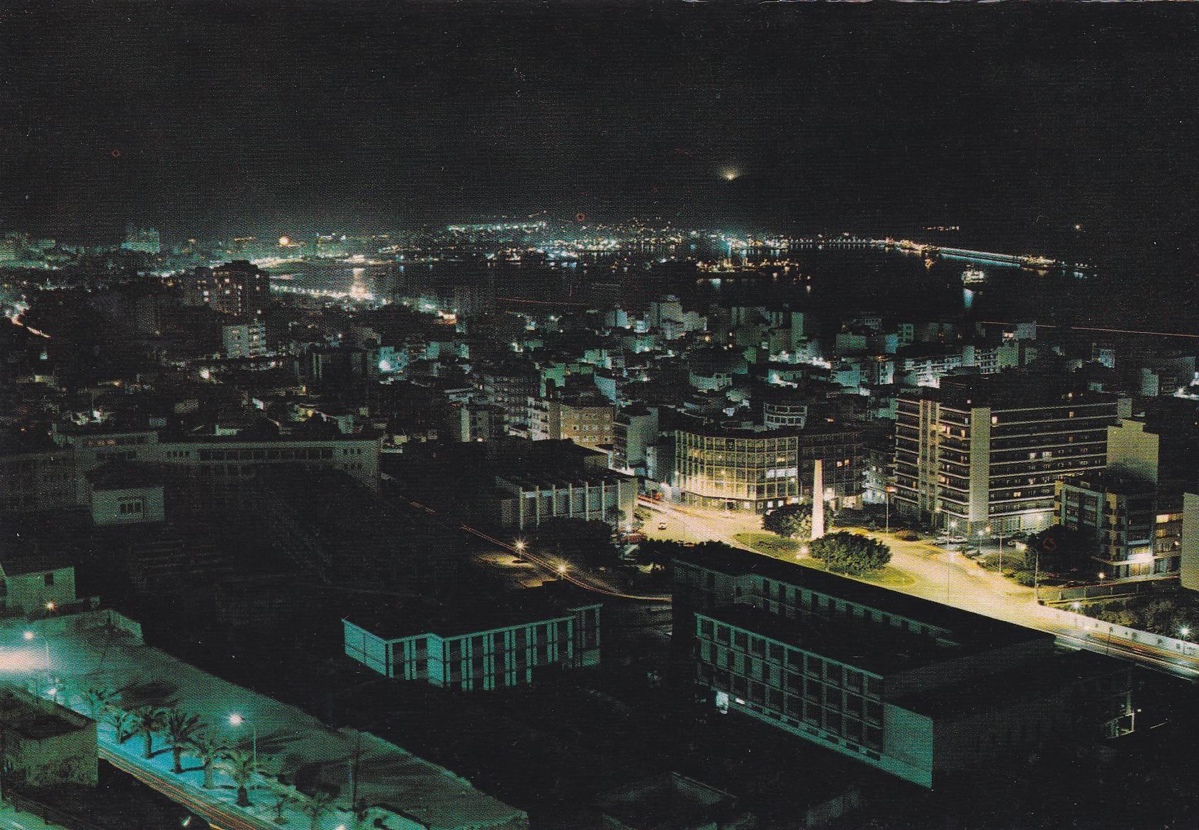 POSTAL B9183: LAS PALMAS DE GRAN CANARIA: VISTA NOCTURNA DEL MUELLE