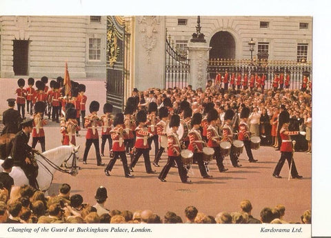 Postal 032711 : Changing of the Guard at Buckingham Palace London