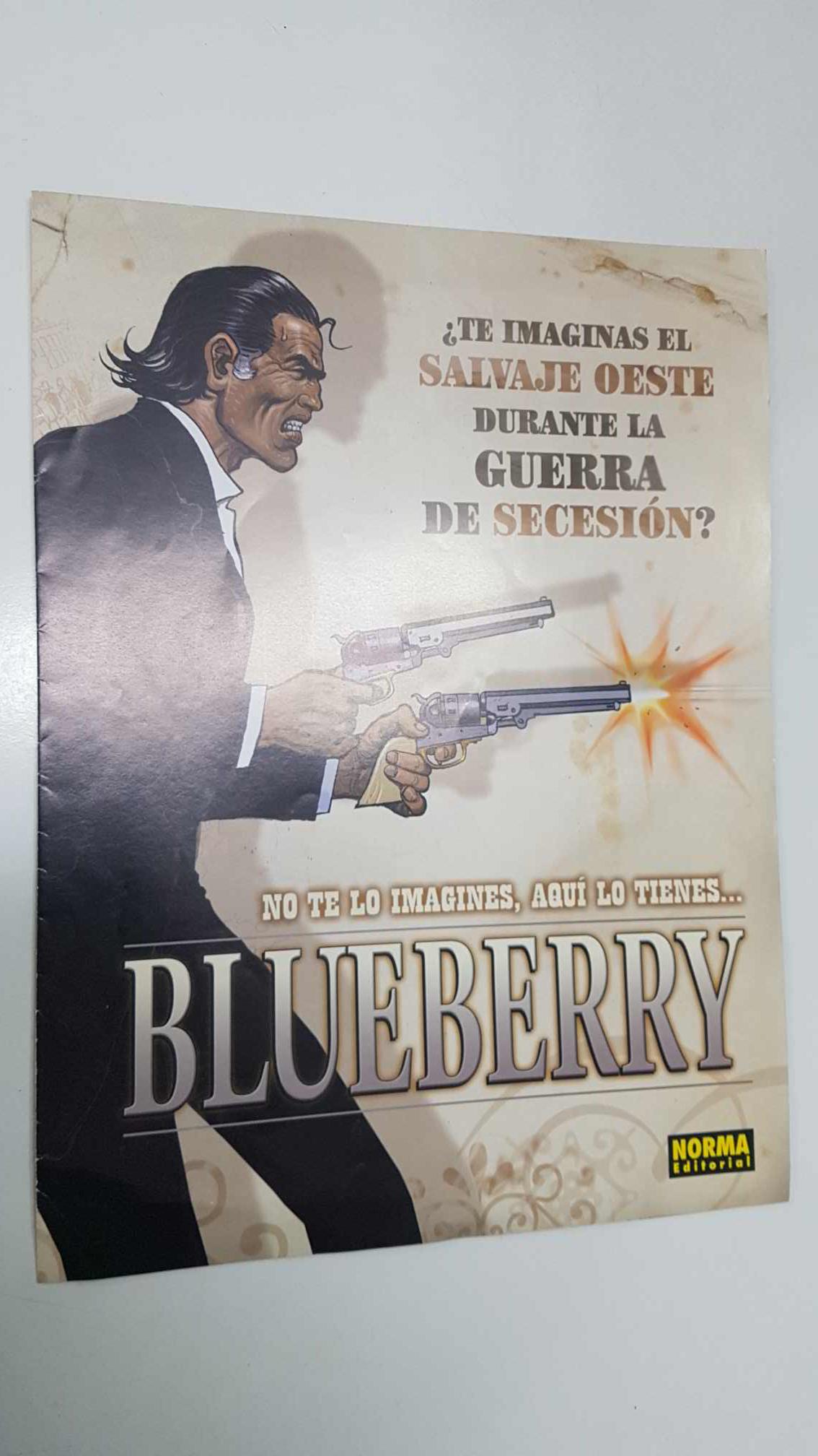Catalogo publicitario: Novedades Norma Editorial Navidad 2003. Portada: Blueberry