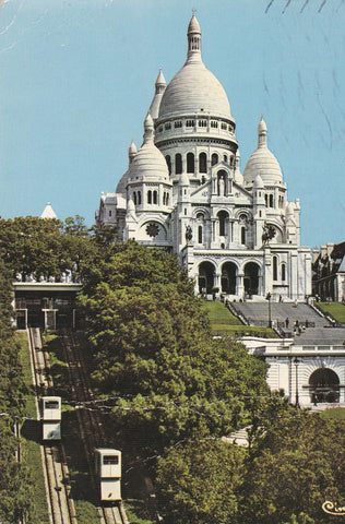 POSTAL B9329: PARIS: BASILICA SACRE COEUR