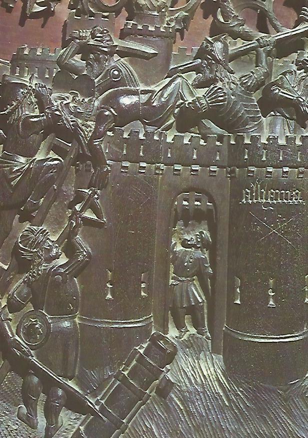 Lamina 12182: Detalle de castillo en bajorrelieve