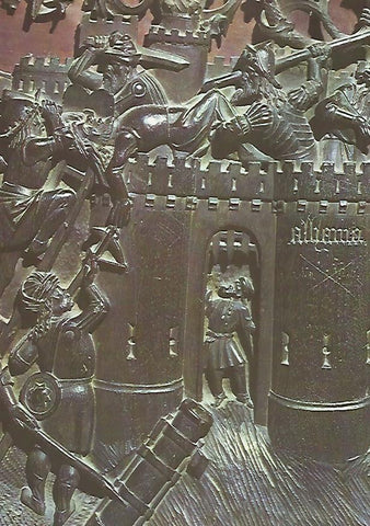 Lamina 12182: Detalle de castillo en bajorrelieve