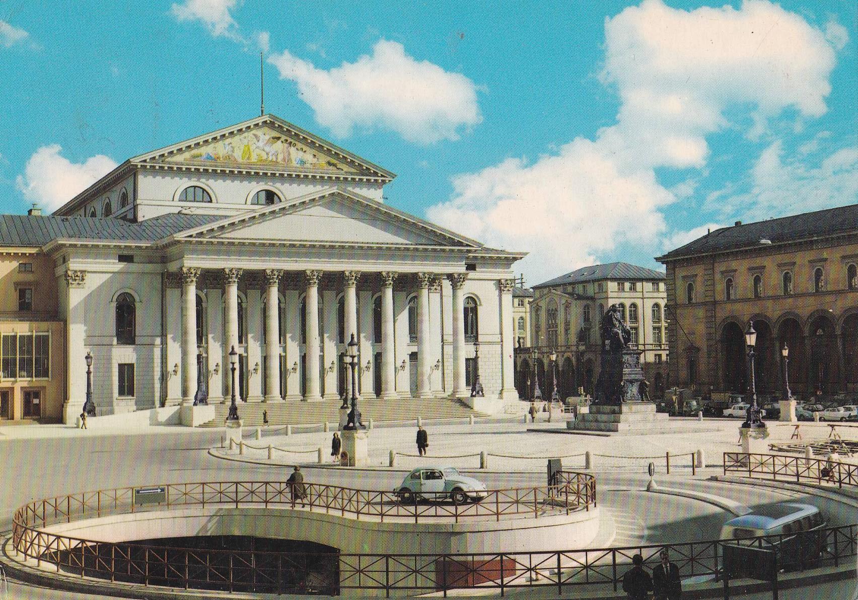 POSTAL B9636: MUNIC: TEATRO NACIONAL
