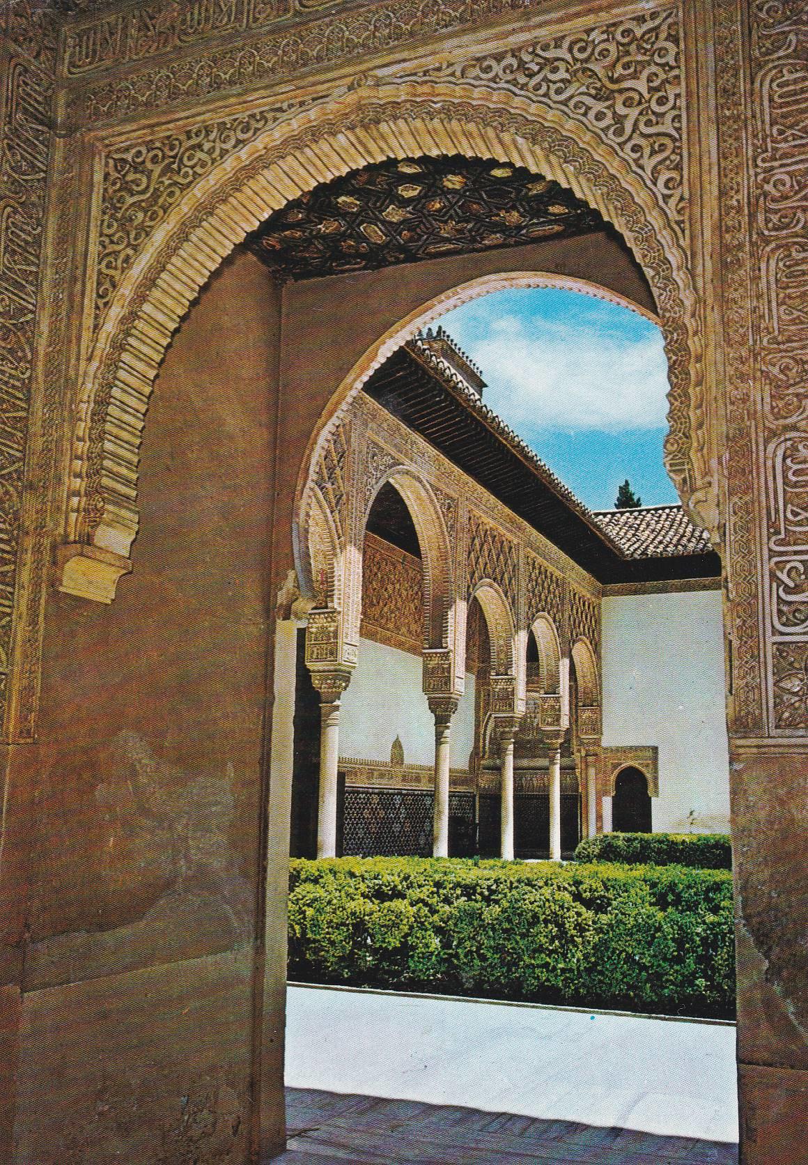 POSTAL B9734: GRANADA: LA ALHAMBRA. PATIO LEONES