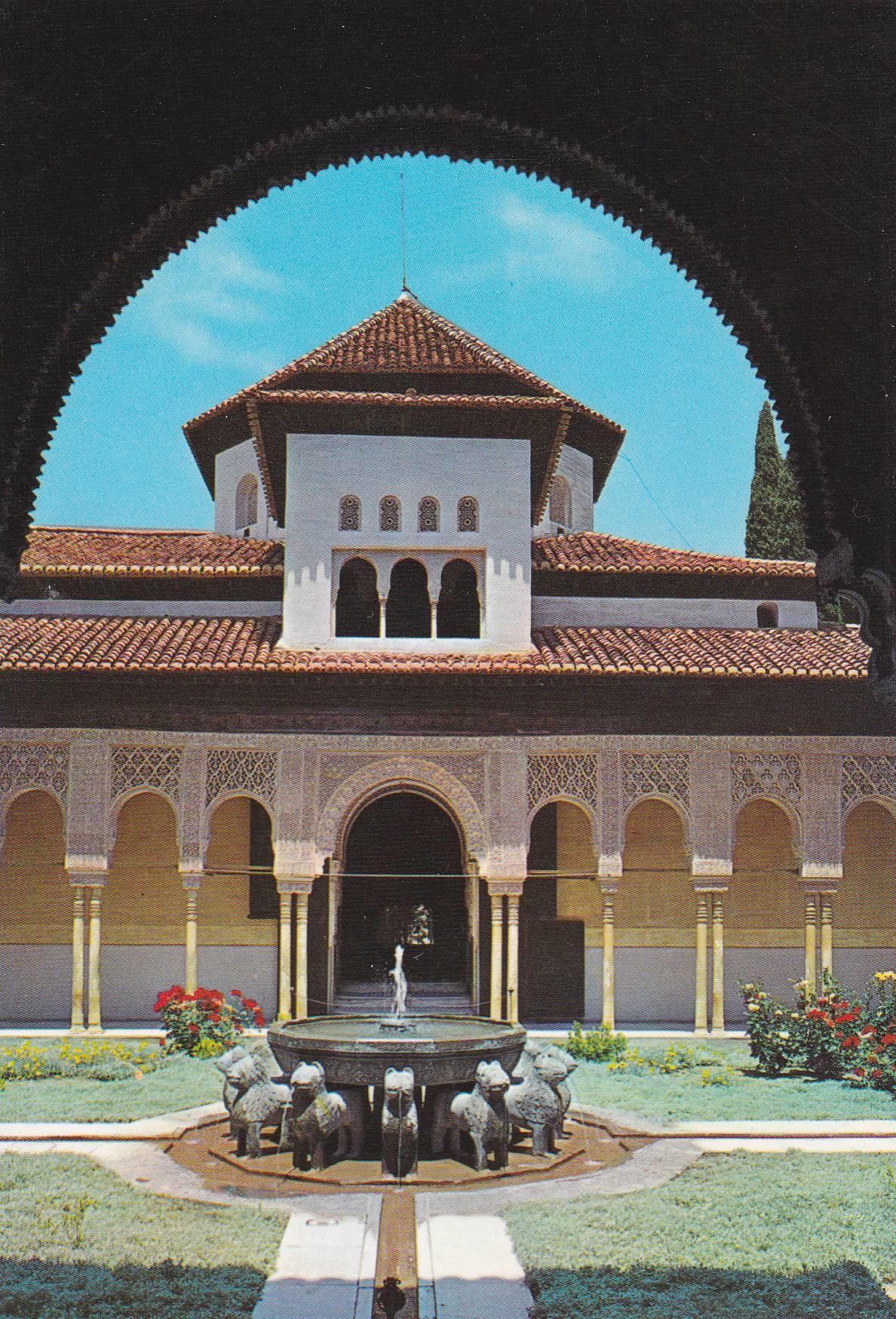 POSTAL B9735: GRANADA: LA ALHAMBRA. PATIO LEONES