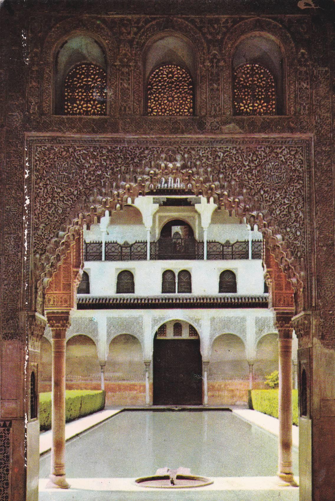 POSTAL B9747: GRANADA: LA ALHAMBRA. 