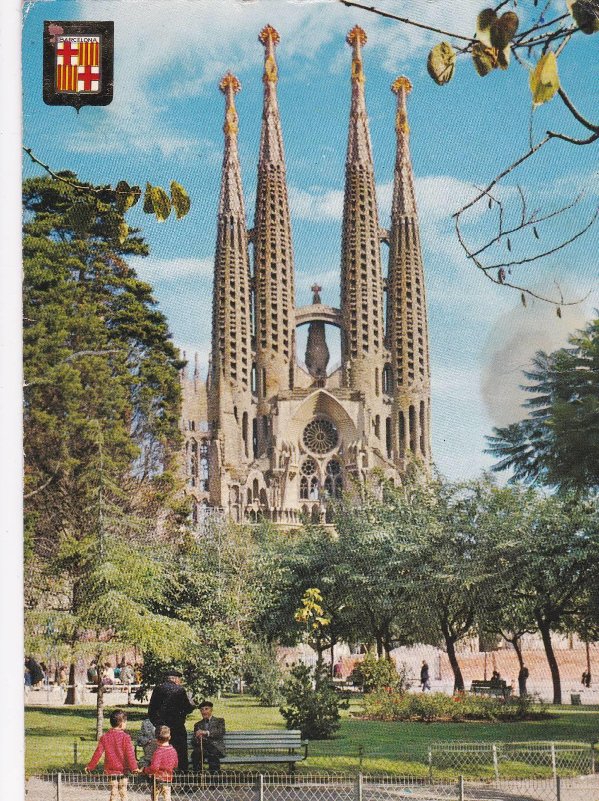 POSTAL B9924: BARCELONA: SAGRADA FAMILIA