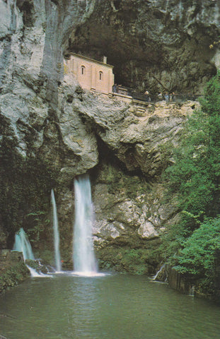 POSTAL B9927: ASTURIAS: COVADONGA