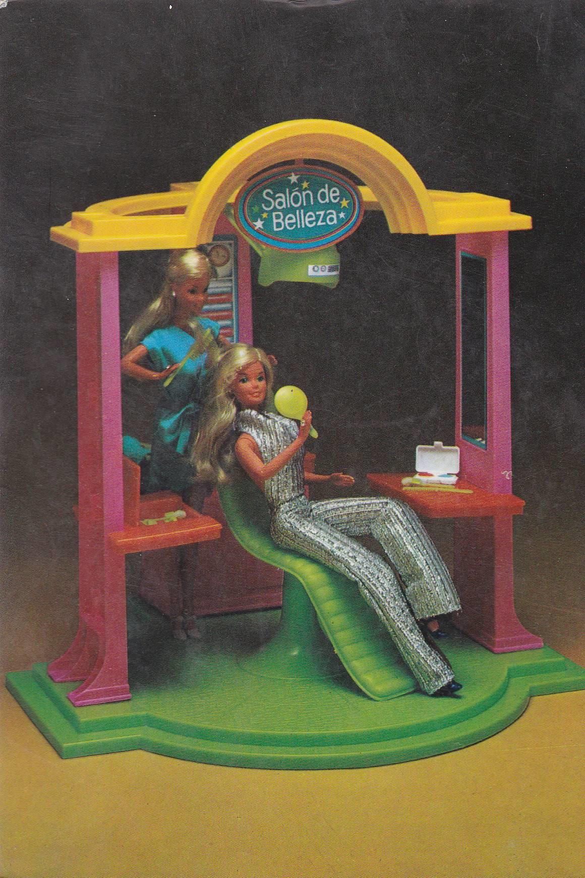 POSTAL B9960: BARBIE: SALON DE BELLEZA