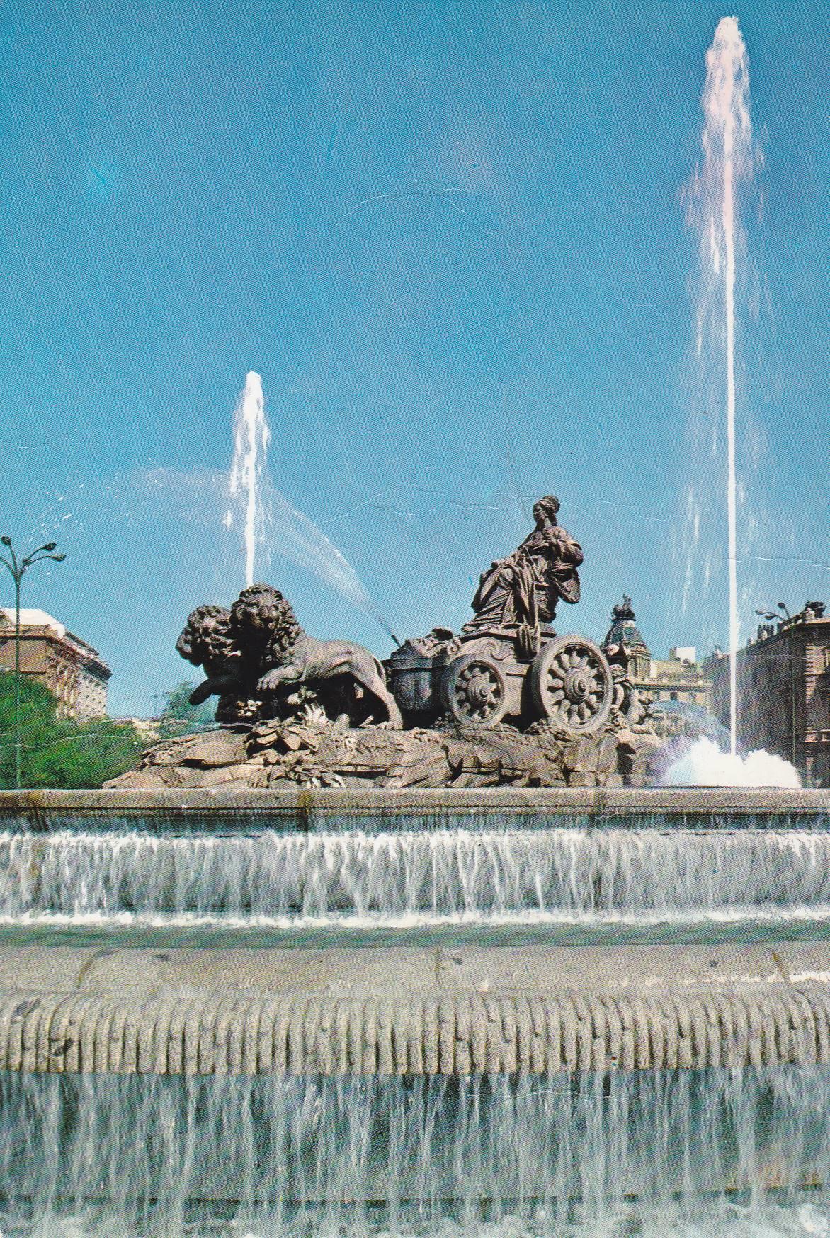 POSTAL B10033: BARCELONA: MONUMENTO A COLON