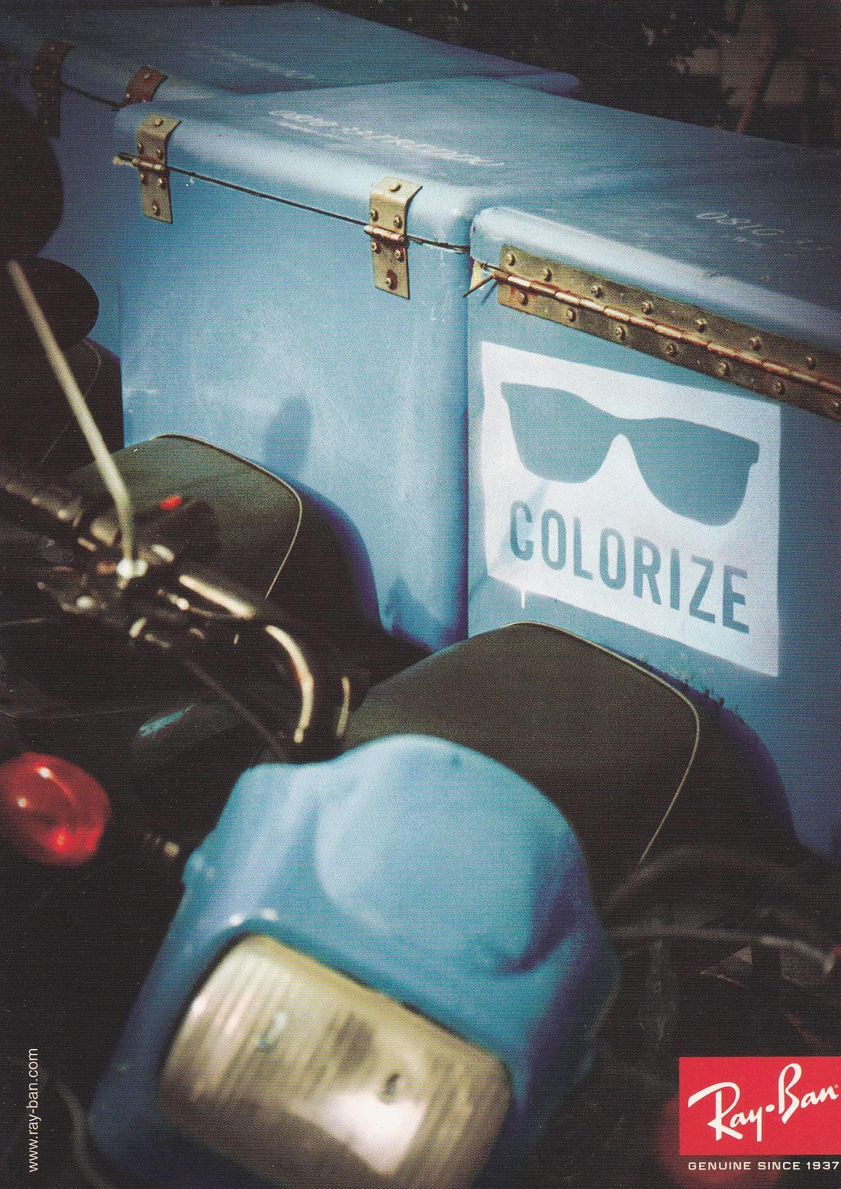 POSTAL B10189: RAY BAN: GENUINE SINCE 1937. WAYFARER