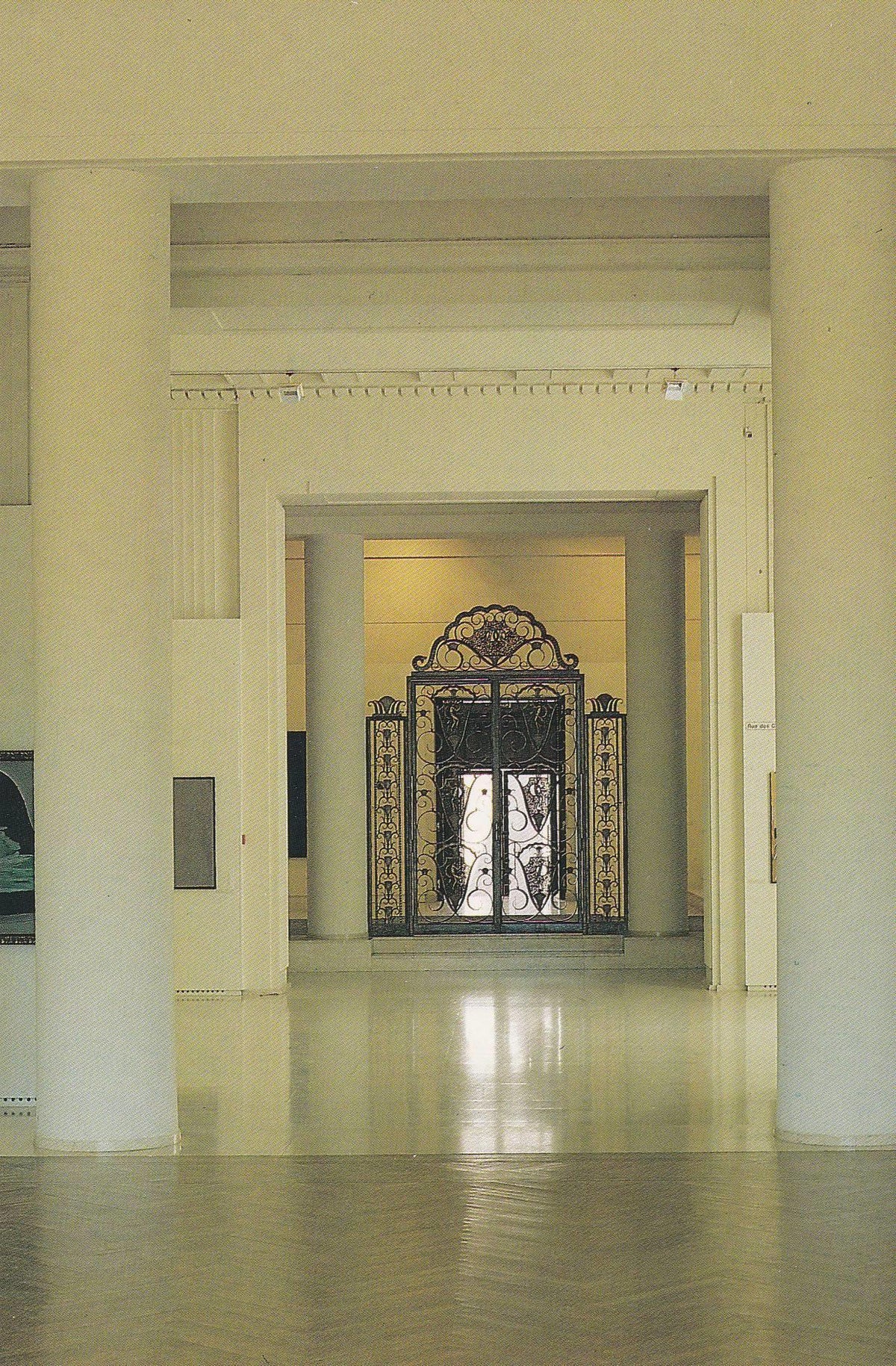 POSTAL B10296: PORTUGAL: FUNDACION DE SERRALVES. DIVERSOS ASPECTOS