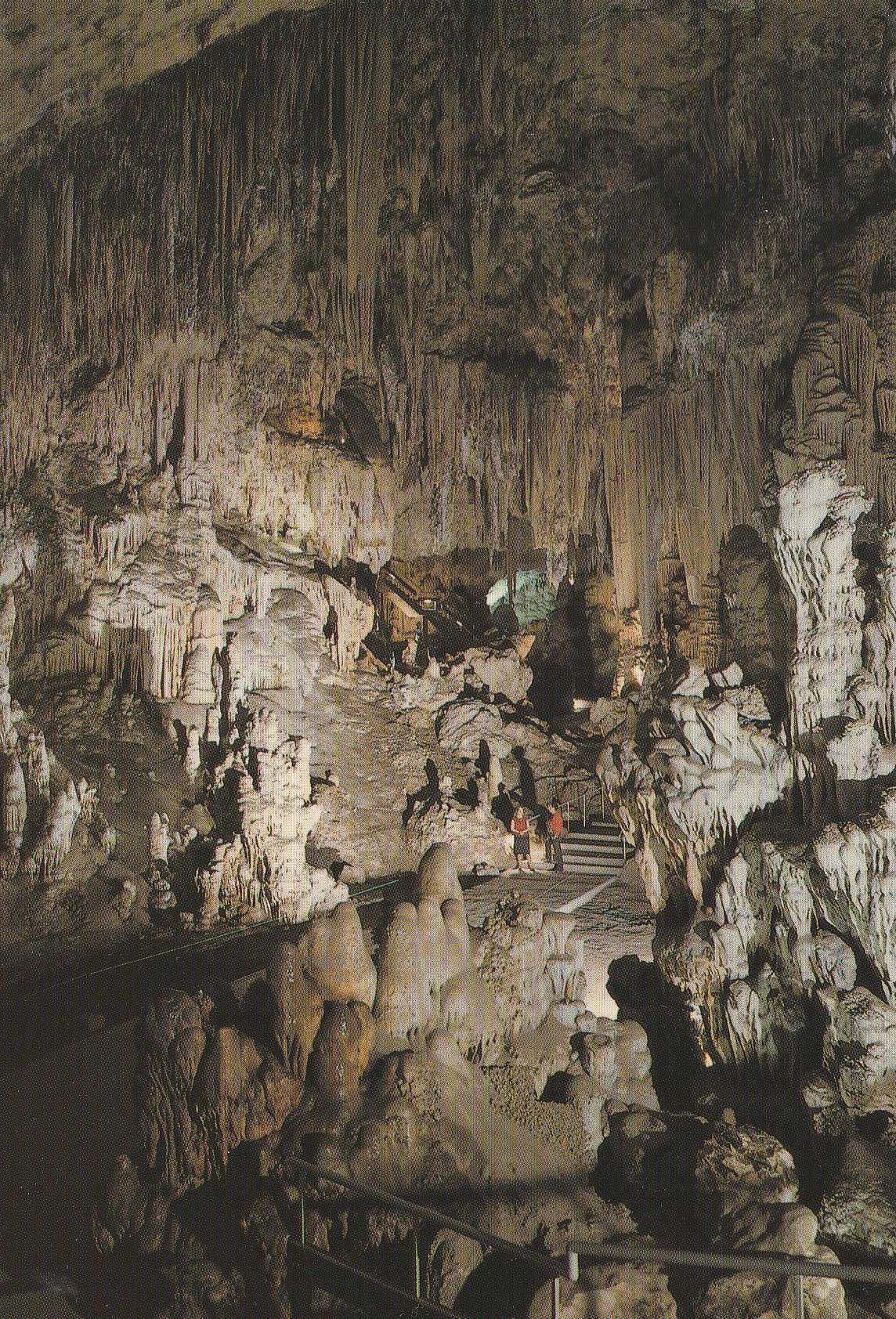 POSTAL B10329: MALAGA: CUEVA DE NERJA. DIVERSOS ASPECTOS