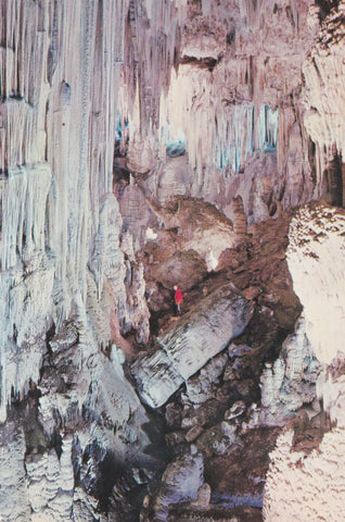 POSTAL B10332: MALAGA: CUEVA DE NERJA. DIVERSOS ASPECTOS