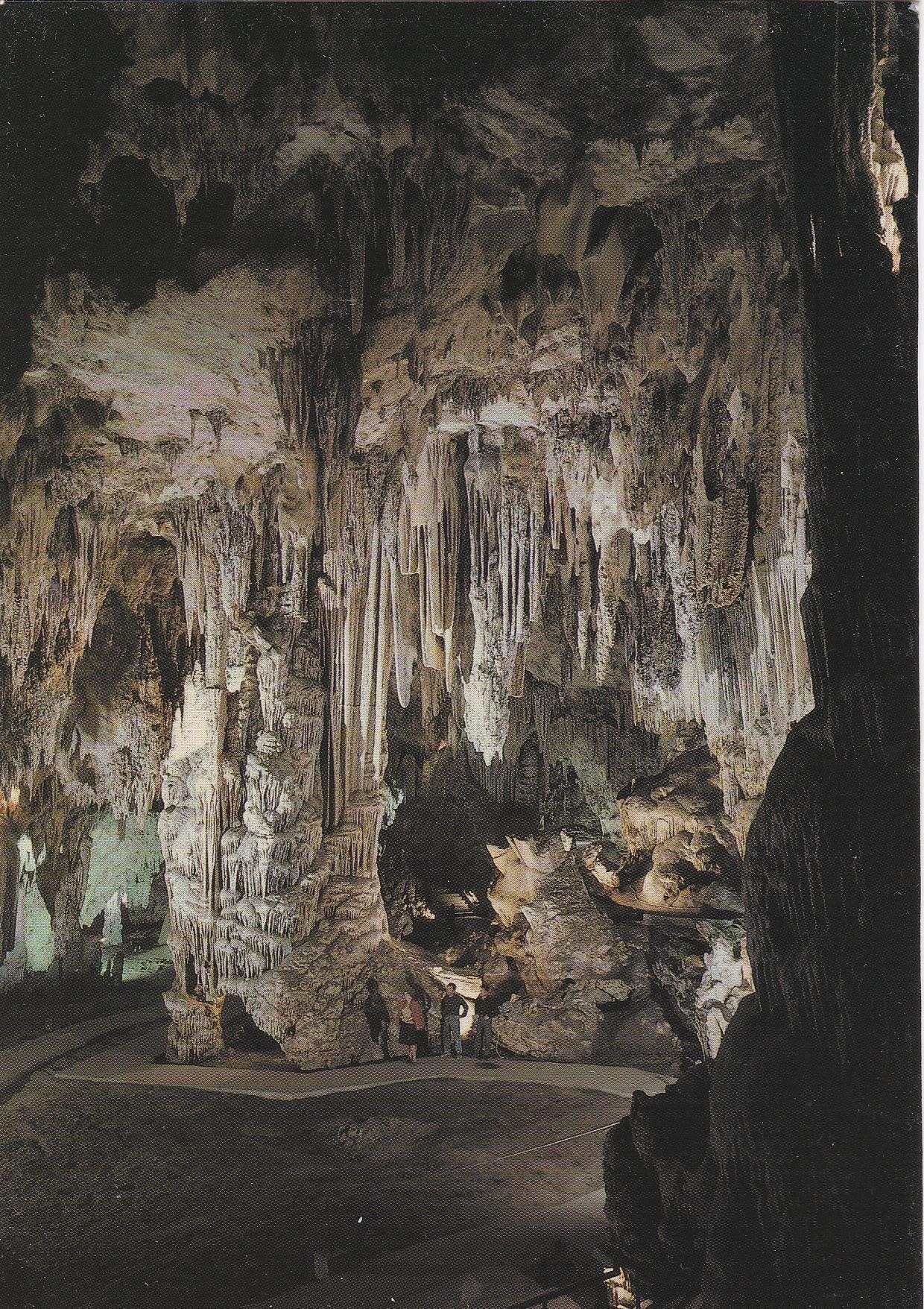 POSTAL B10333: MALAGA: CUEVA DE NERJA. DIVERSOS ASPECTOS