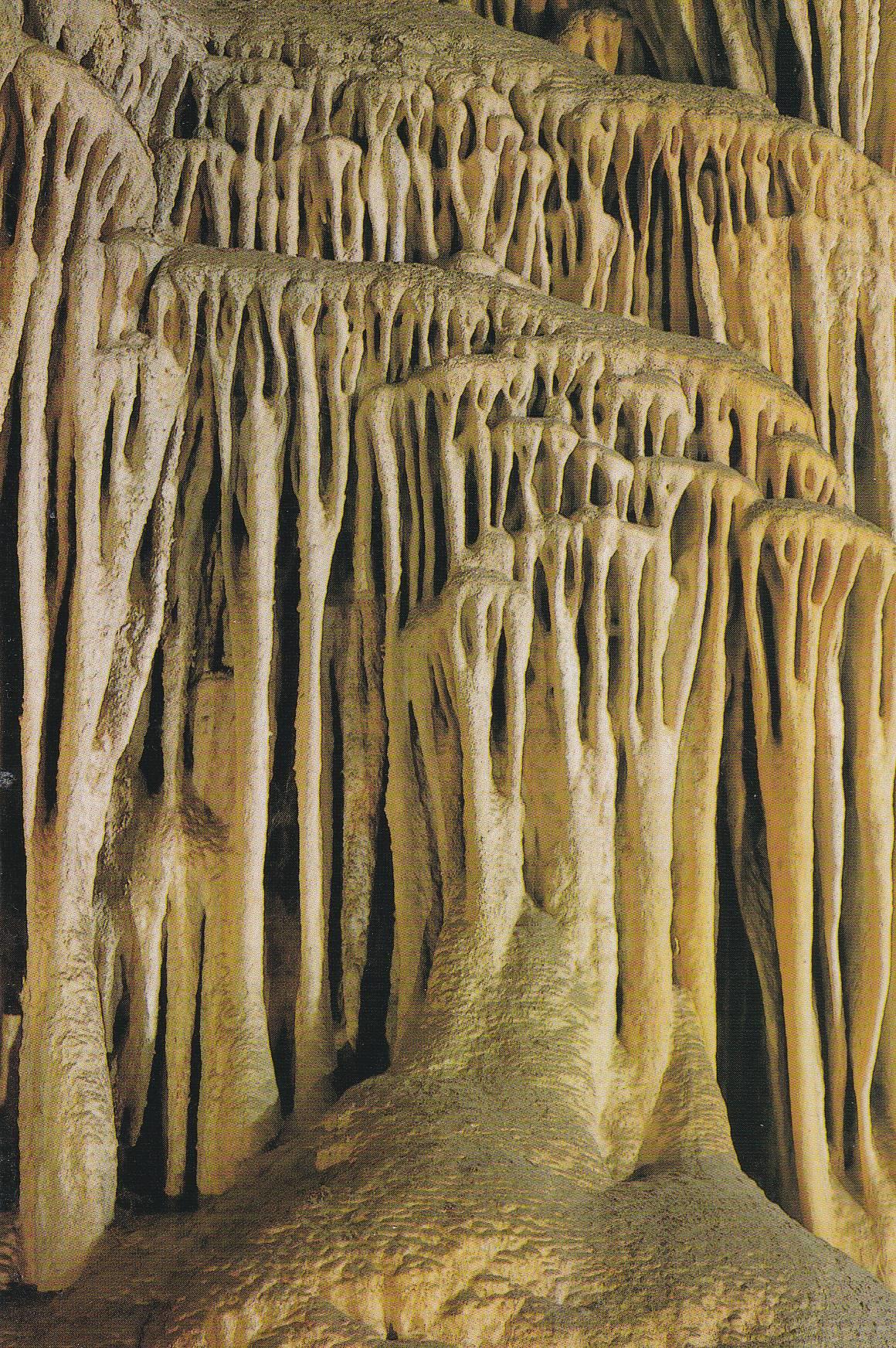 POSTAL B10334: MALAGA: CUEVA DE NERJA. DIVERSOS ASPECTOS