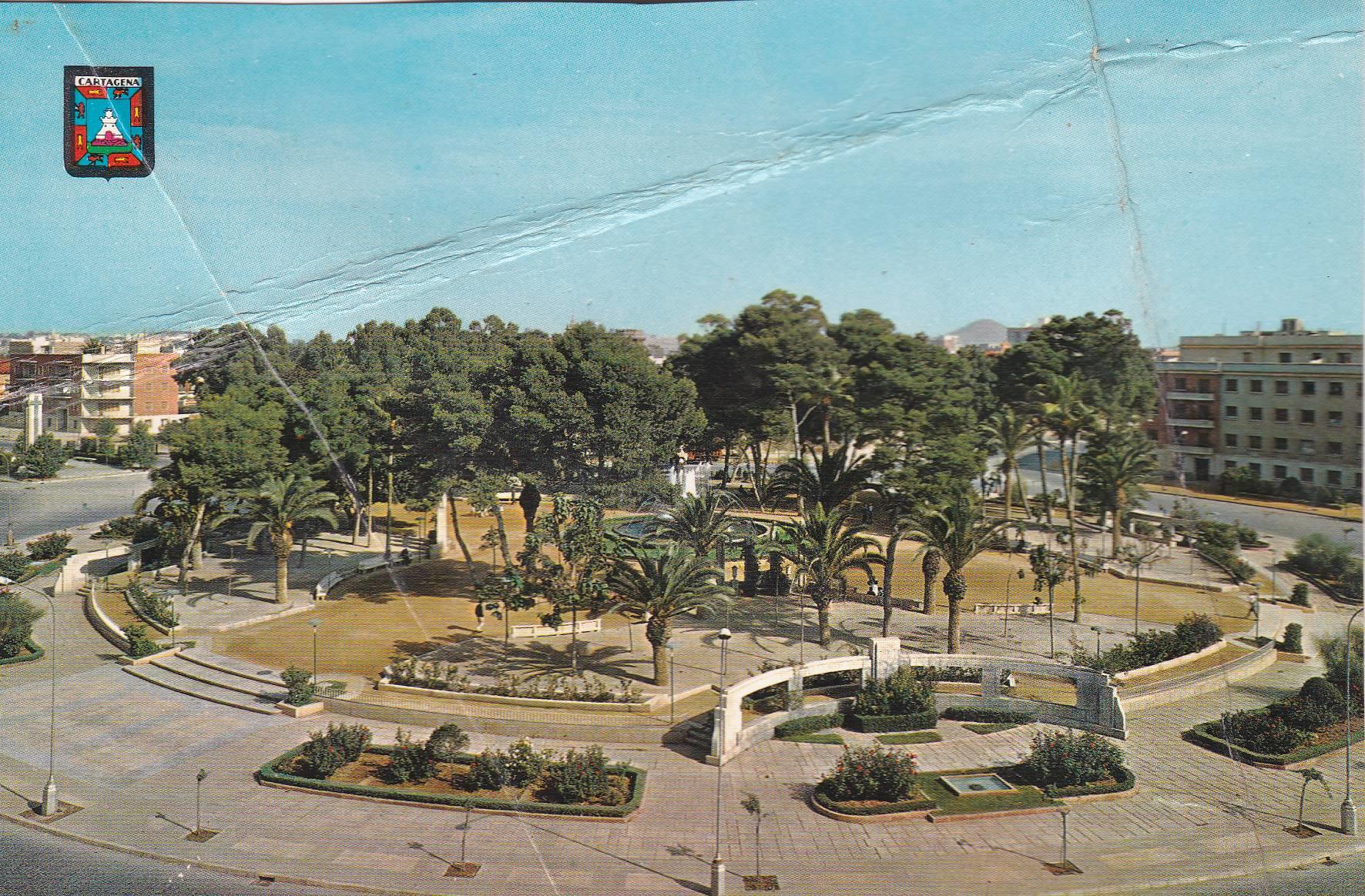 POSTAL B10426: CARTAGENA: PLAZA DE ESPAÑA