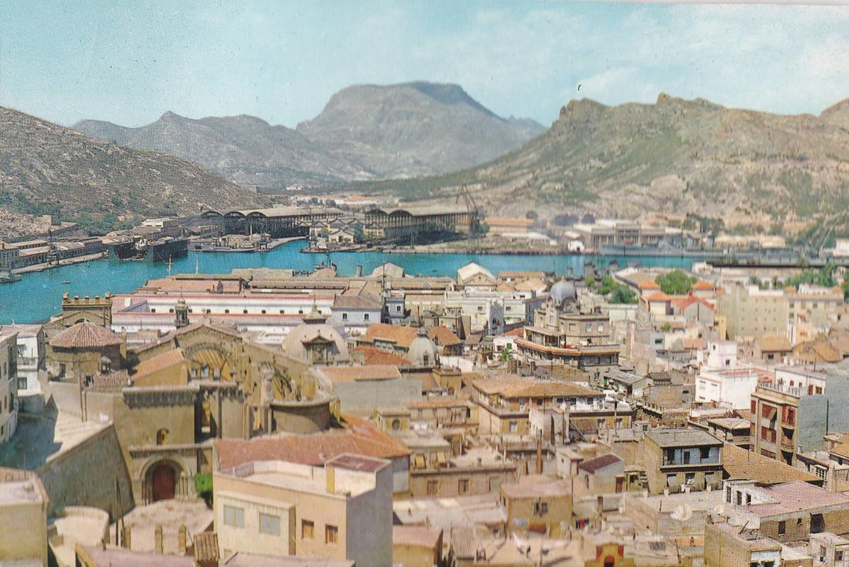 POSTAL B10427: CARTAGENA: DIVERSOS ASPECTOS TURISTICOS Y MONUMENTOS