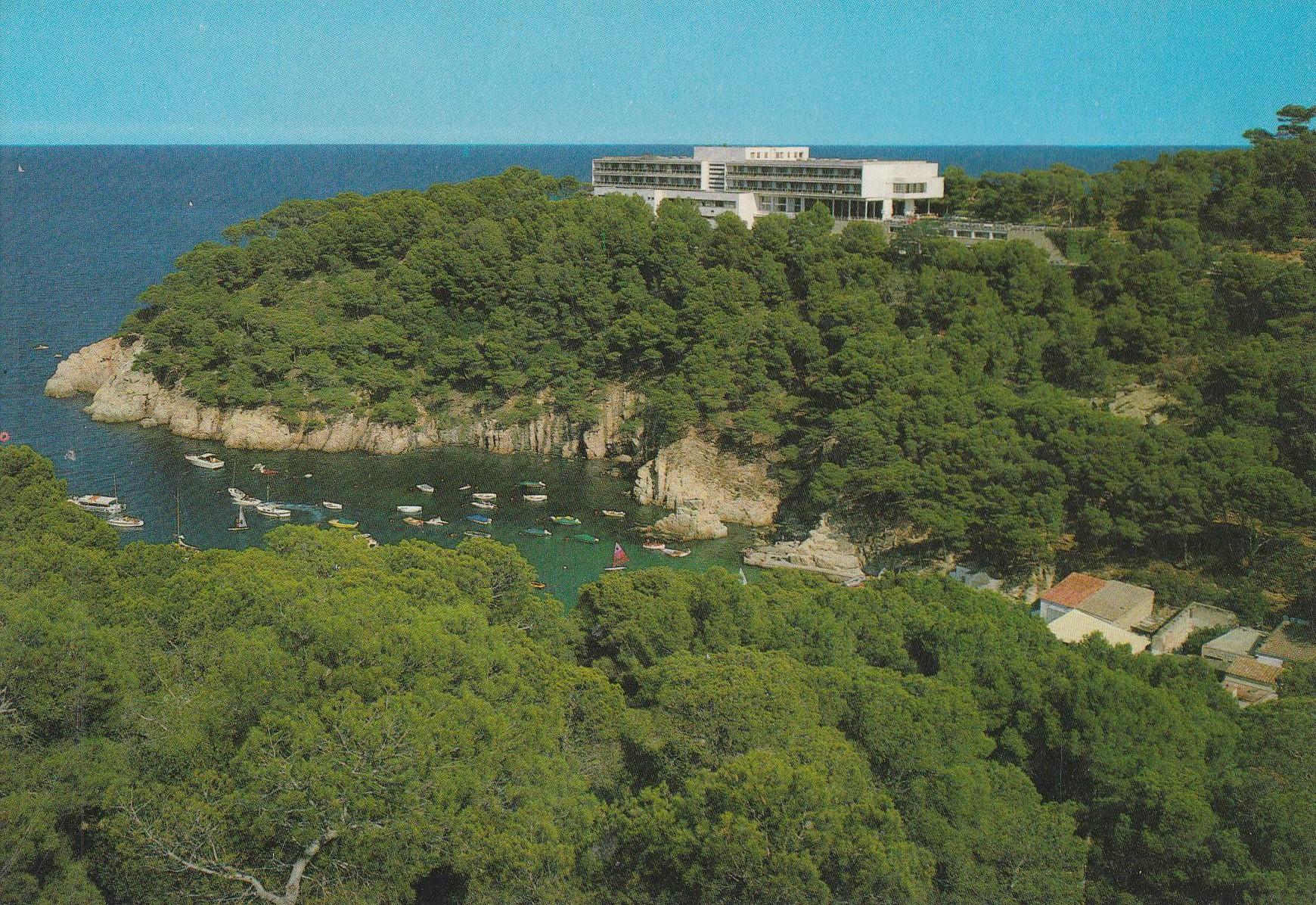 POSTAL B10542: COSTA BRAVA: AIGUABLAVA