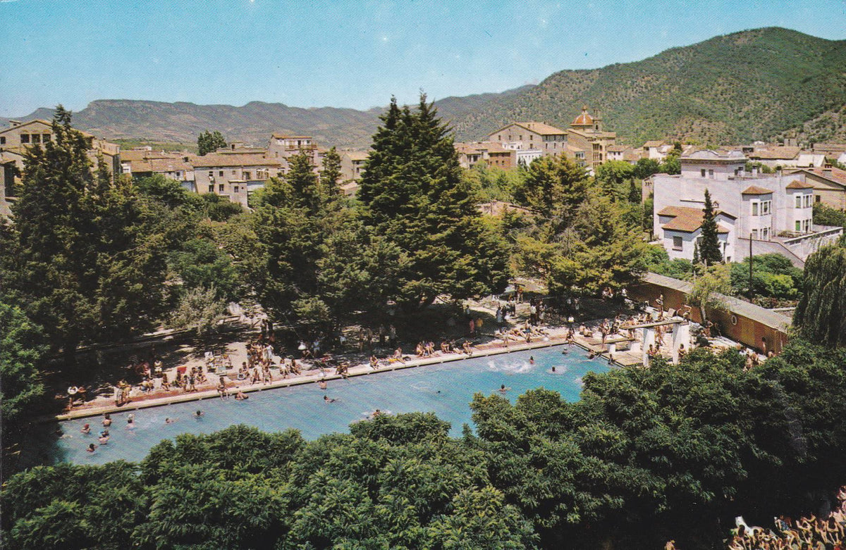 POSTAL B10566: CAPELLADES: PISCINA AZUL