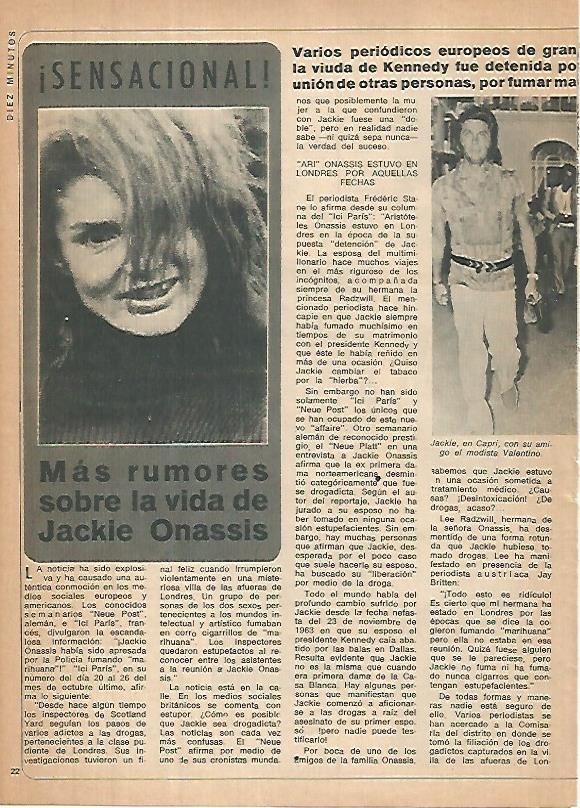 LAMINA 12409: Jackie Onassis y Valentino