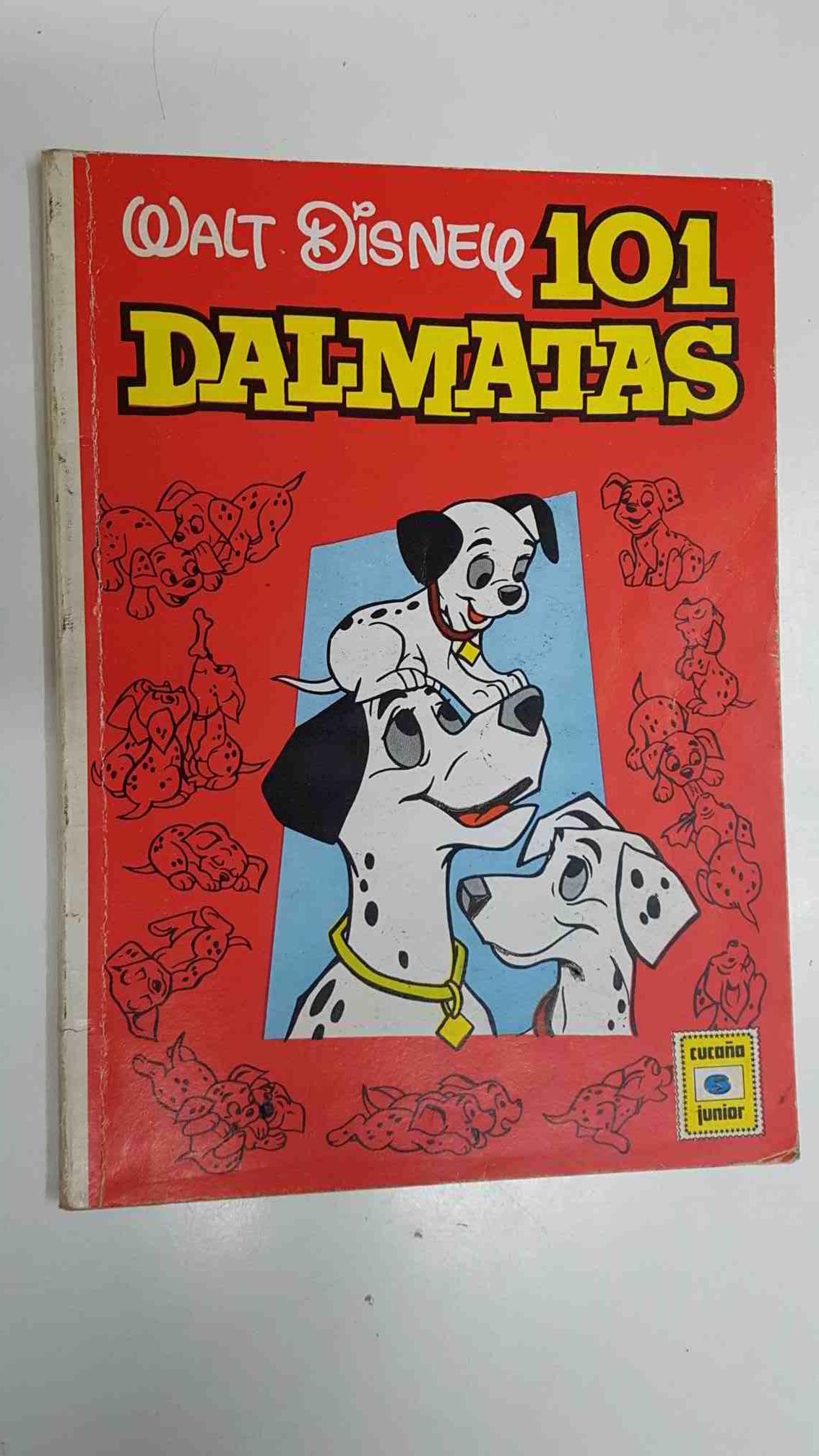 Cucaña 6 junior. 101 Dalmatas. Comic Walt Disney.