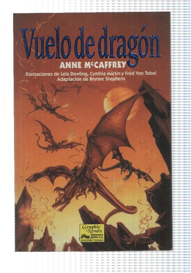 Graphic Novels 2: Vuelo de dragon por Anne McCaffrey, adaptacion de Brynne Stephens
