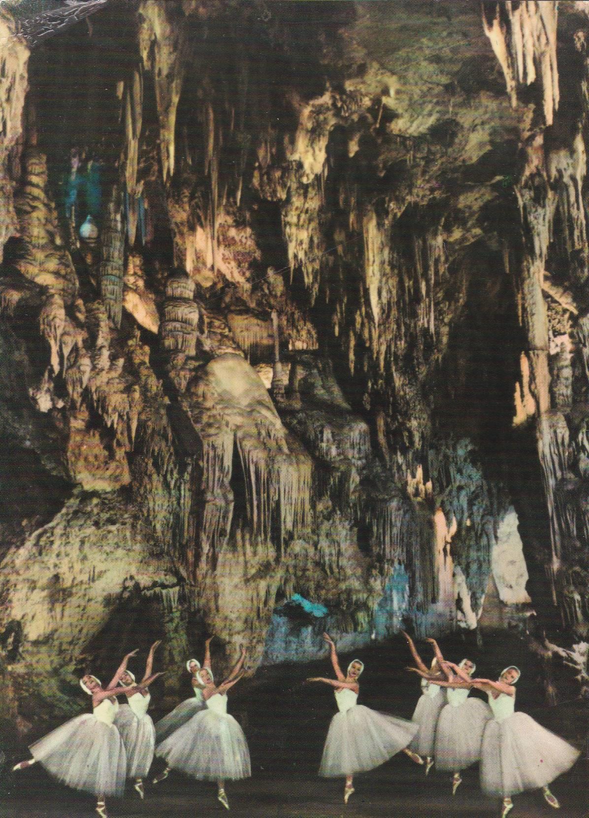 POSTAL B10650: MALAGA: CUEVA DE NERJA