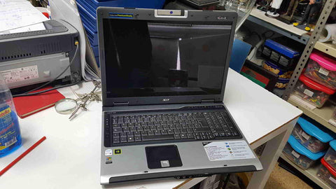 Portatil: Aspire 9424WSMi, Model No: MS2195. CPU Intel Core Duo T5600, Ram: 1024MB DDr2 SDRAM