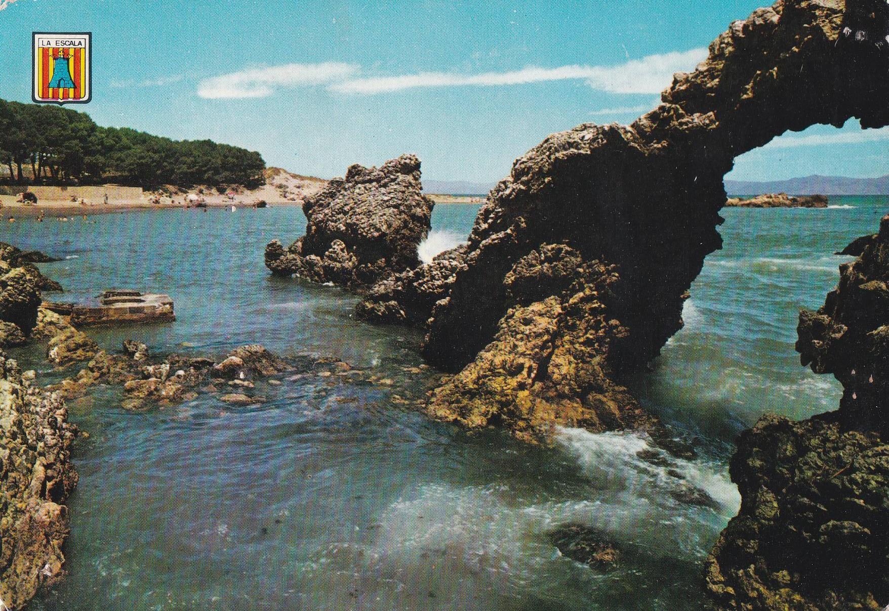 POSTAL B11070: COSTA BRAVA: LA ESCALA