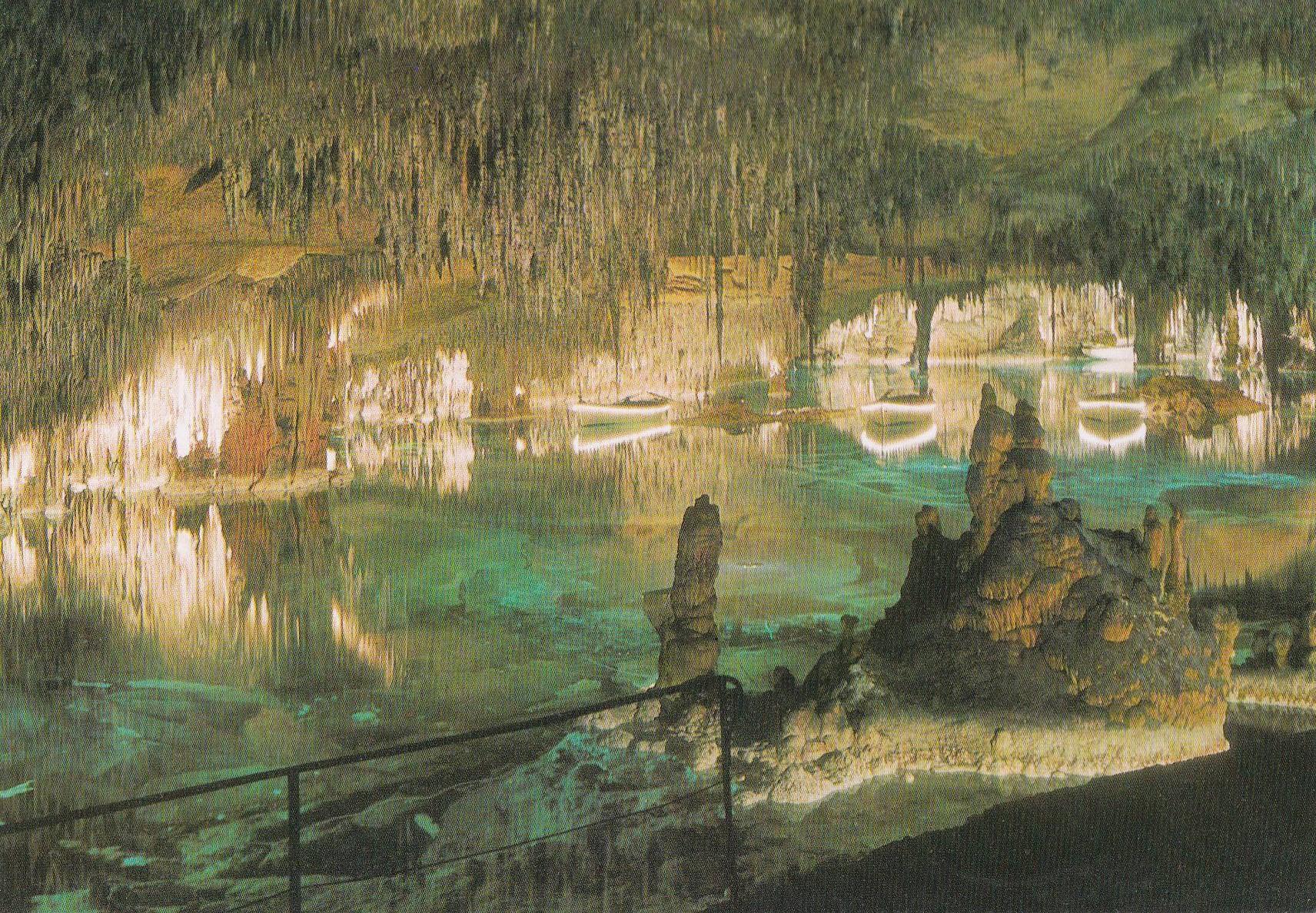 POSTAL B11105: MALLORCA: CUEVAS DEL DRACH. DIVERSOS ASPECTOS
