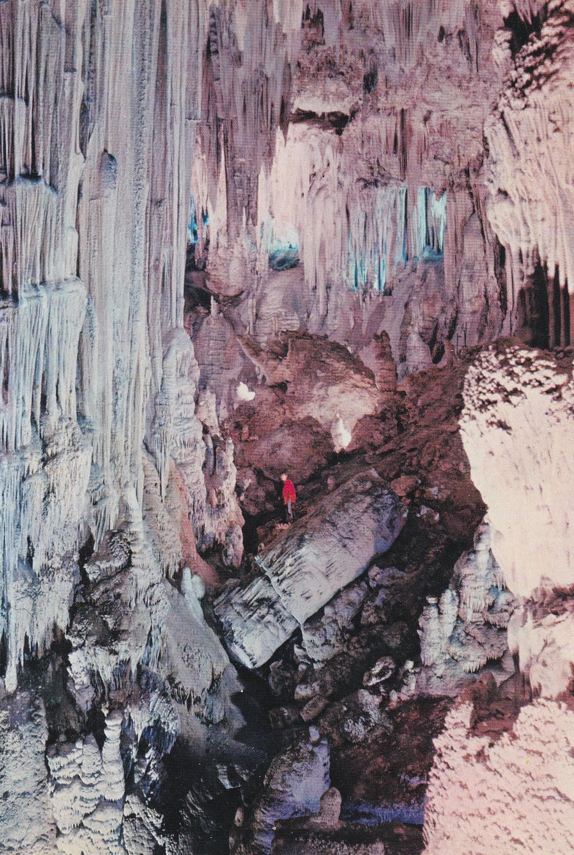 POSTAL B11135: MALAGA: CUEVA DE NERJA. DIVERSOS ASPECTOS