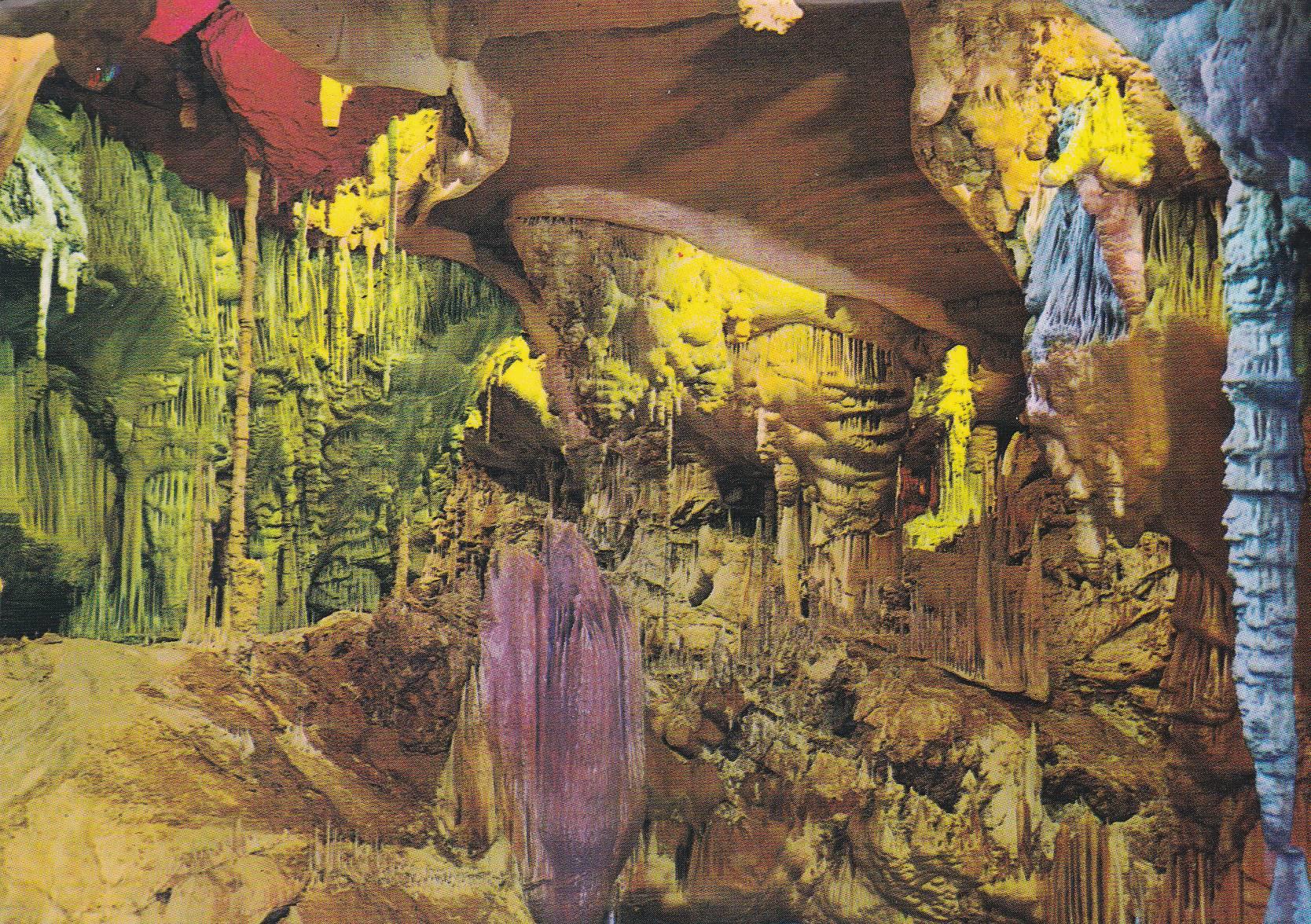 POSTAL B11194: HUESCA: GRUTAS VILLANUA. DIVERSOS ASPECTOS